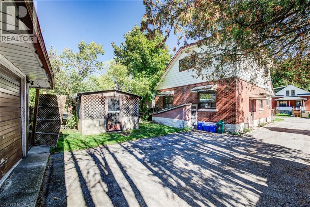 318 Middle Street, Cambridge, Ontario N3H 3Z8 - Photo 4 - 40775339