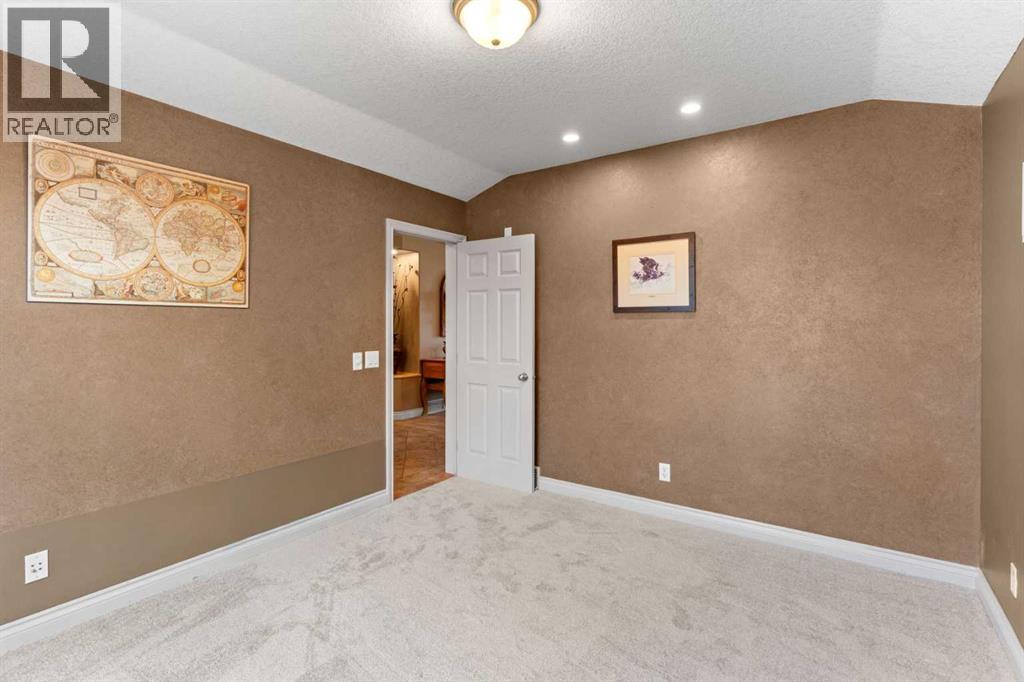 938 Panorama Hills Drive Nw, Calgary, Alberta  T3K 5C3 - Photo 17 - A2268398