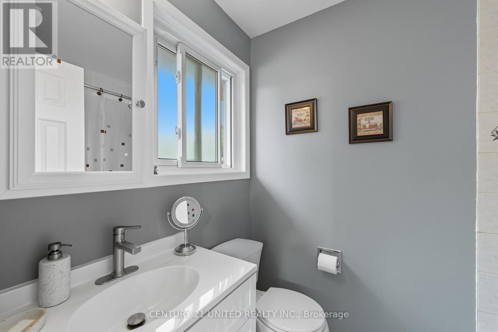 895 Exeter Street, Oshawa, Ontario L1G 6R9 - Photo 18 - E12541130