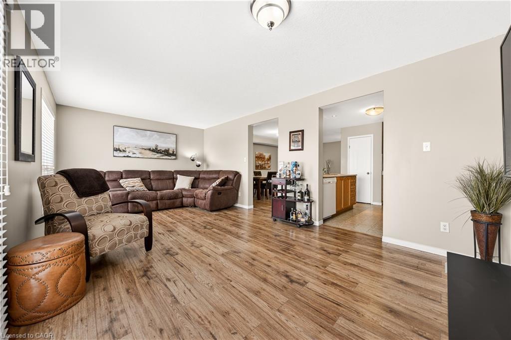 775 Karlsfeld Road, Waterloo, Ontario  N2T 2X2 - Photo 12 - 40790471