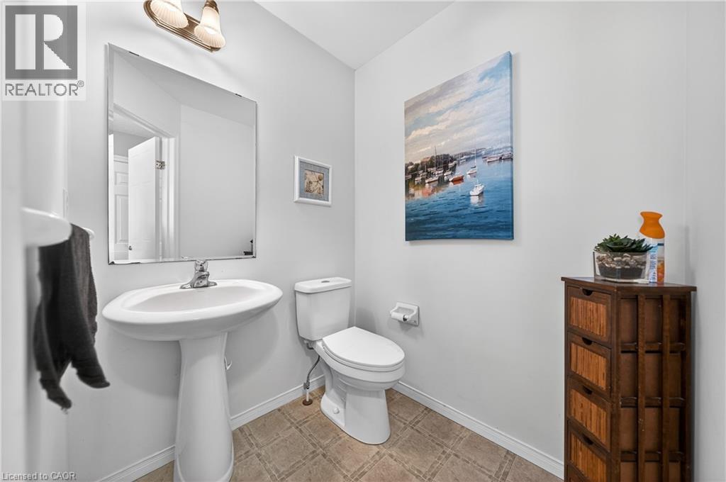 775 Karlsfeld Road, Waterloo, Ontario  N2T 2X2 - Photo 13 - 40790471