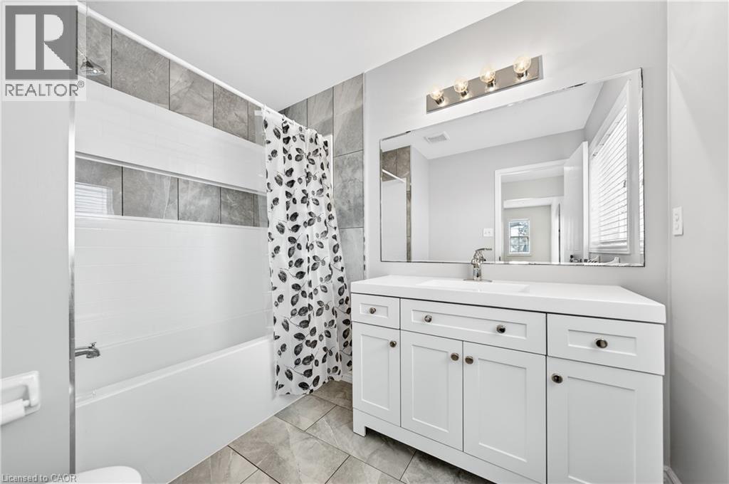 775 Karlsfeld Road, Waterloo, Ontario  N2T 2X2 - Photo 16 - 40790471