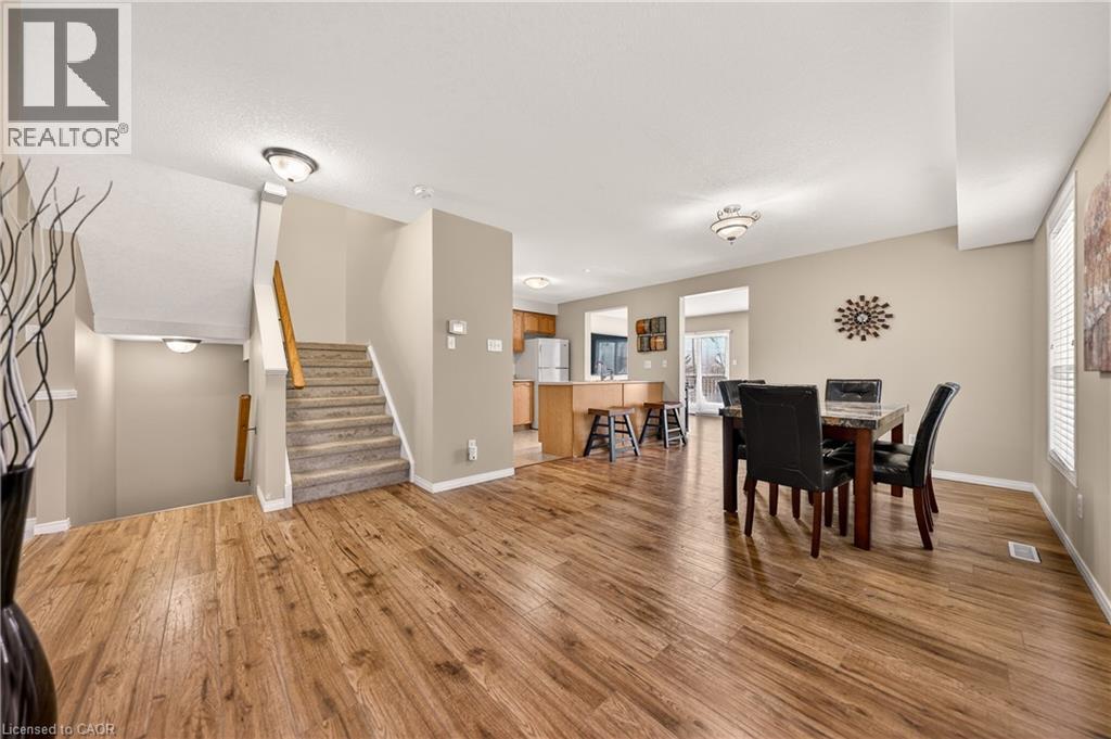 775 Karlsfeld Road, Waterloo, Ontario  N2T 2X2 - Photo 5 - 40790471