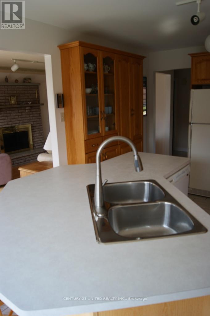 976 Glenhare Street, Cobourg, Ontario  K9A 5G4 - Photo 15 - X12364933