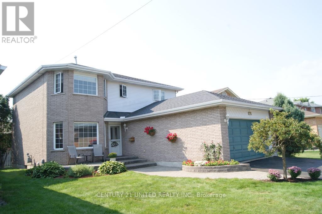976 Glenhare Street, Cobourg, Ontario  K9A 5G4 - Photo 3 - X12364933