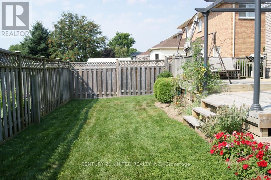 976 Glenhare Street, Cobourg, Ontario  K9A 5G4 - Photo 9 - X12364933