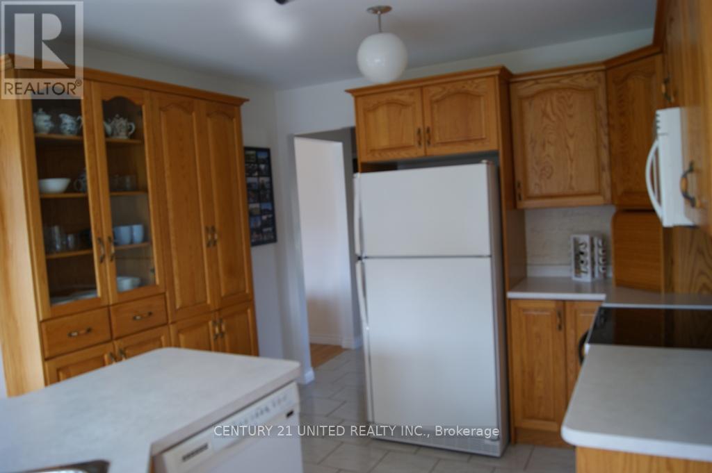 976 Glenhare Street, Cobourg, Ontario  K9A 5G4 - Photo 12 - X12364933