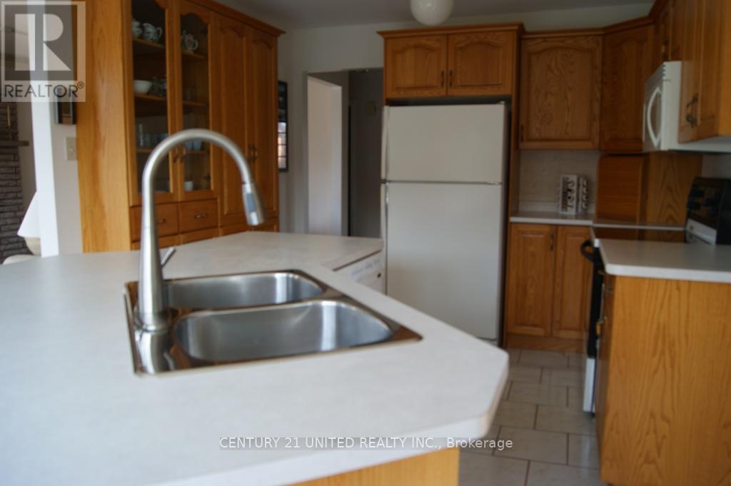 976 Glenhare Street, Cobourg, Ontario  K9A 5G4 - Photo 13 - X12364933