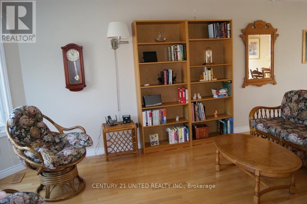 976 Glenhare Street, Cobourg, Ontario  K9A 5G4 - Photo 29 - X12364933