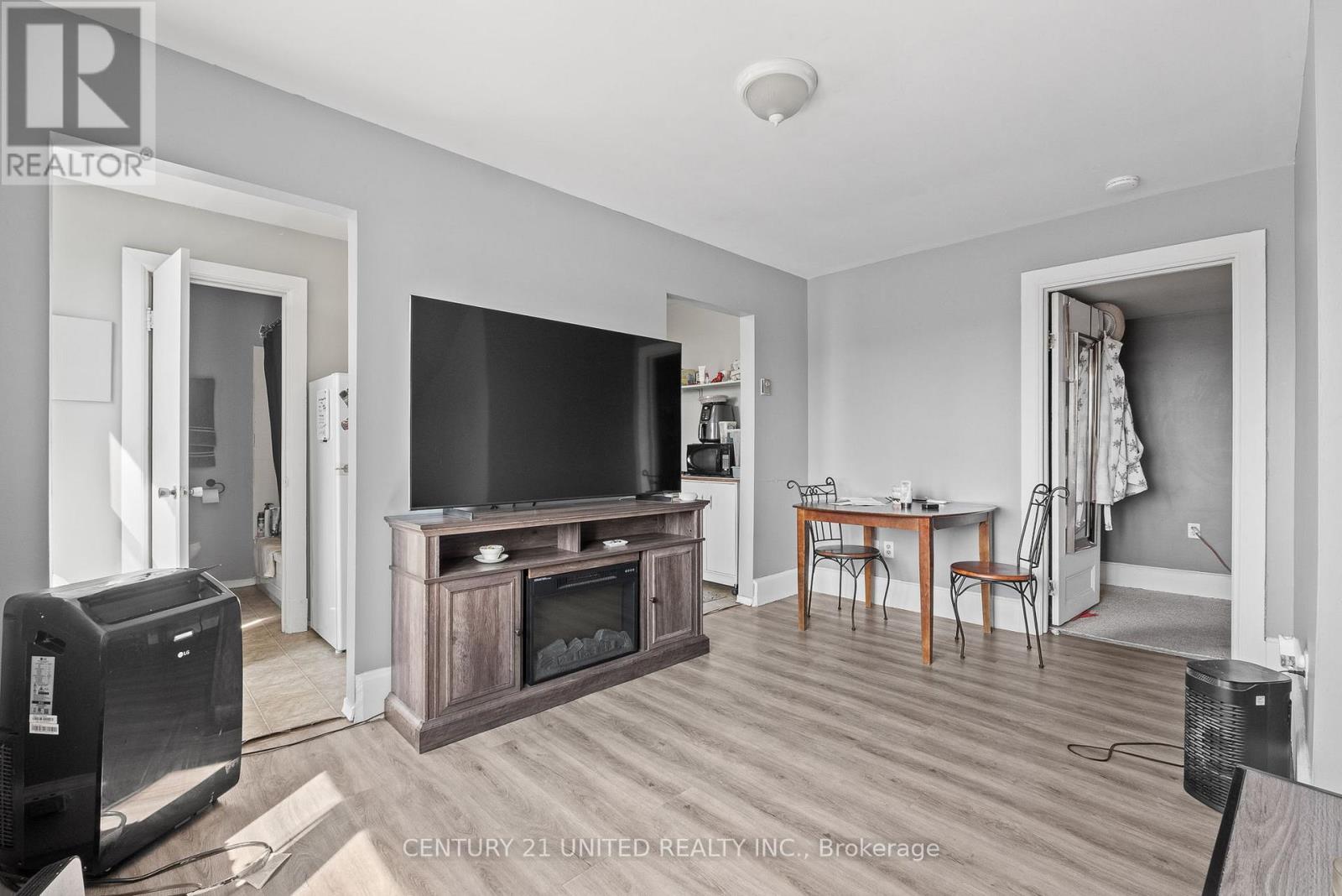 1 James Street W, Cobourg, Ontario  K9A 2J8 - Photo 41 - X12502384