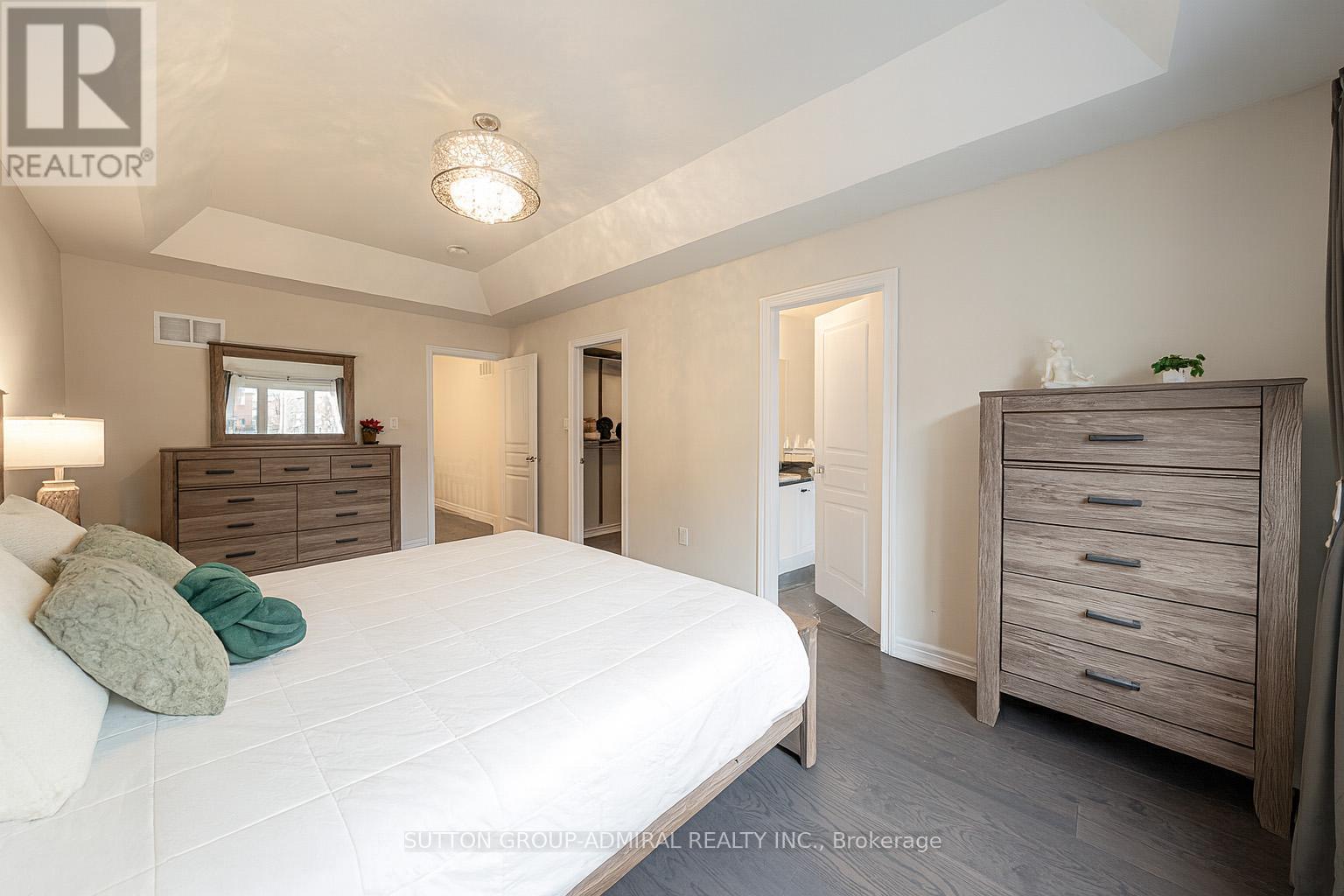 28 Manila Avenue, Markham, Ontario  L6C 0W1 - Photo 15 - N12558868