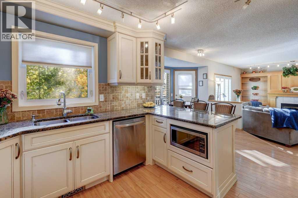 2423 Morris Crescent Se, Airdrie, Alberta  T4A 2B8 - Photo 6 - A2262309