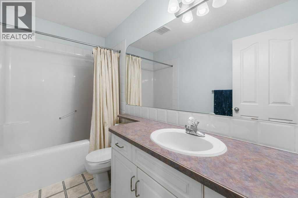 23 Valley Ponds Way Nw, Calgary, Alberta  T3B 5T5 - Photo 22 - A2265386