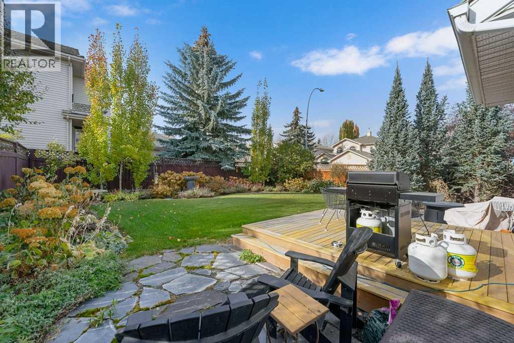 23 Valley Ponds Way Nw, Calgary, Alberta  T3B 5T5 - Photo 29 - A2265386