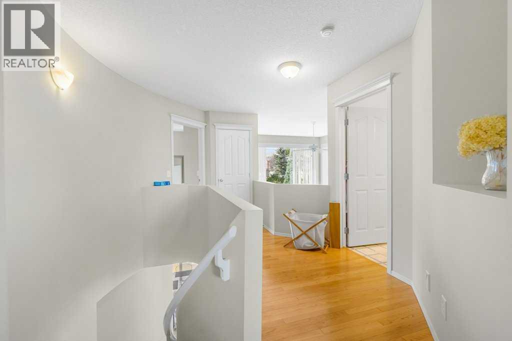 23 Valley Ponds Way Nw, Calgary, Alberta  T3B 5T5 - Photo 19 - A2265386