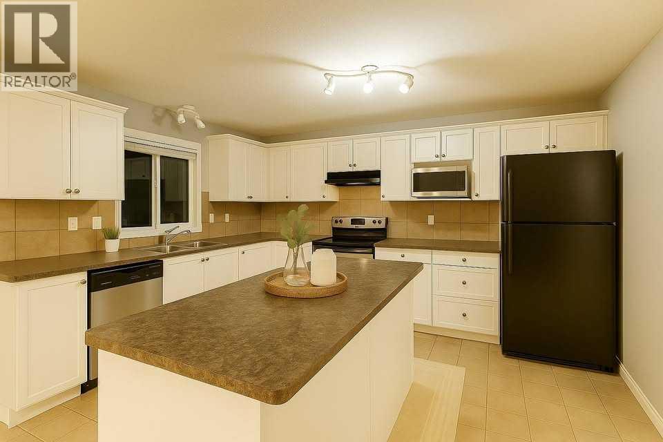 262 Luxstone Road Sw, Airdrie, Alberta  T4B 0J8 - Photo 10 - A2269035