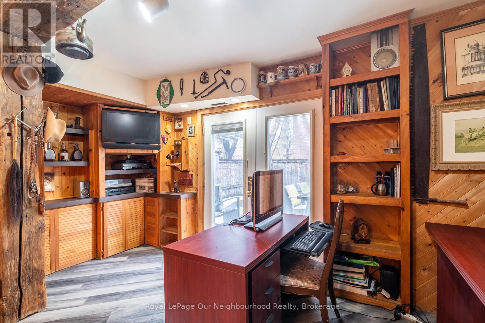 2 Longboat Avenue, Toronto, Ontario  M5A 4E1 - Photo 24 - C12586282