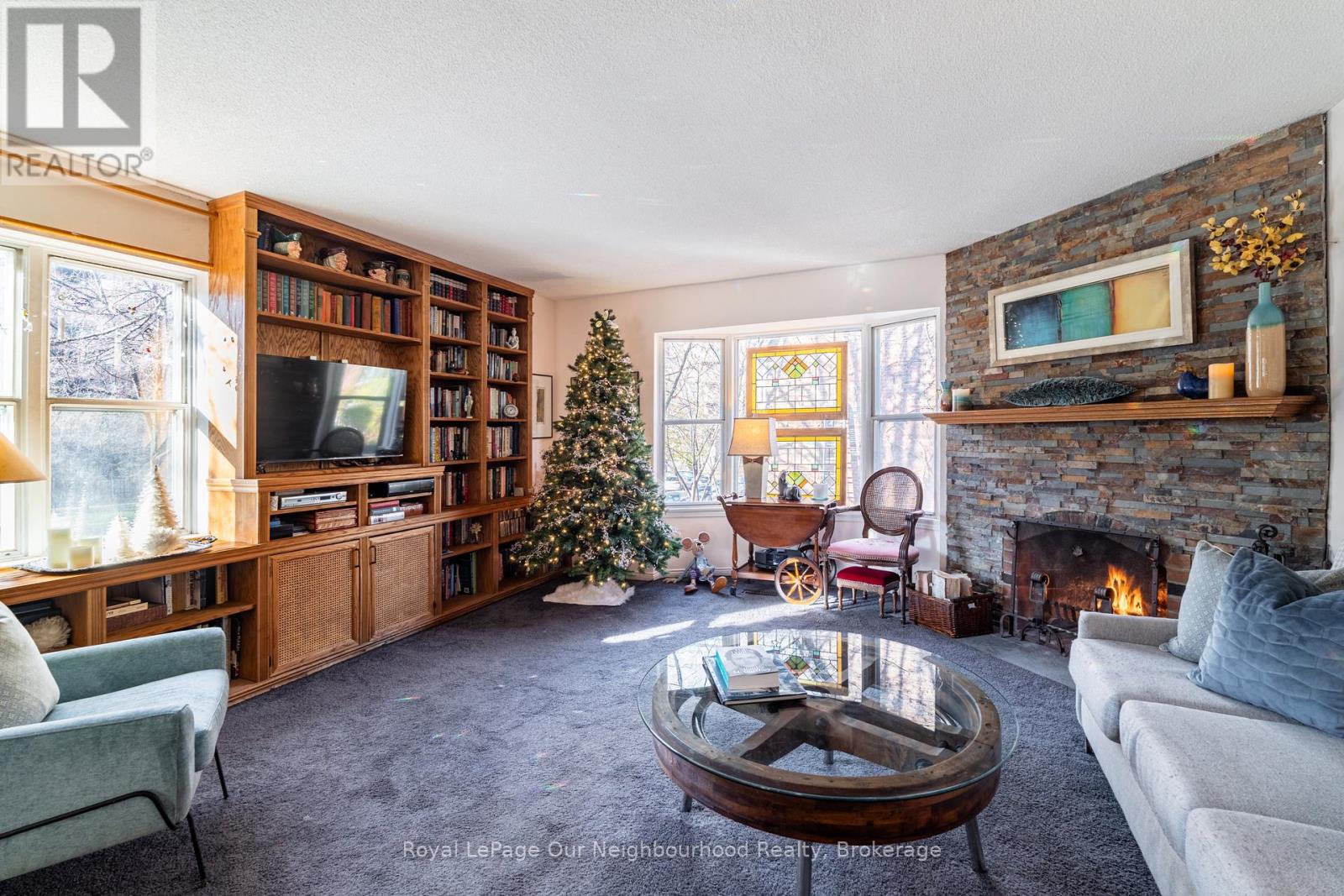 2 Longboat Avenue, Toronto, Ontario  M5A 4E1 - Photo 5 - C12586282