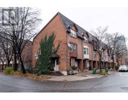 2 LONGBOAT AVENUE, Toronto, Ontario