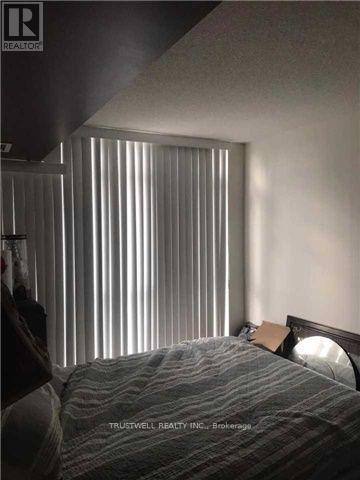 1110 - 10 Capreol Court, Toronto, Ontario  M5V 4B3 - Photo 2 - C12586312