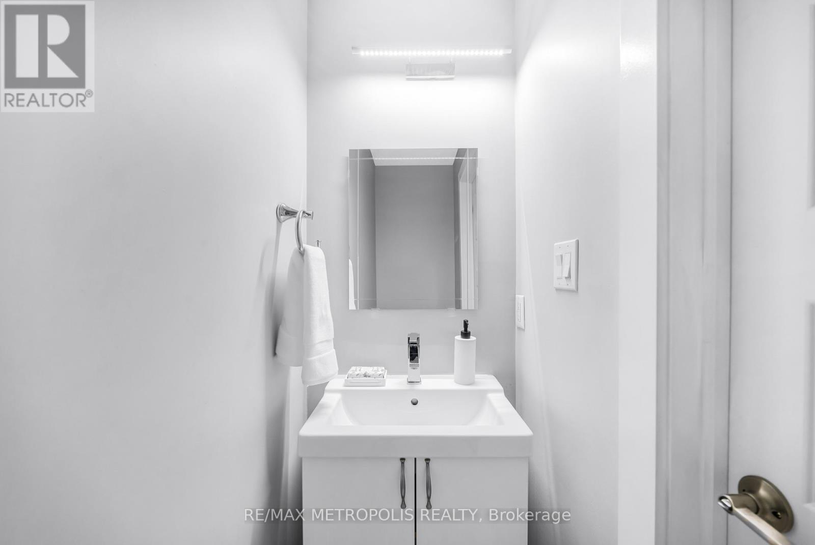 35 - 540 Essa Road, Barrie (Holly), Ontario  L9J 0H2 - Photo 13 - S12586308