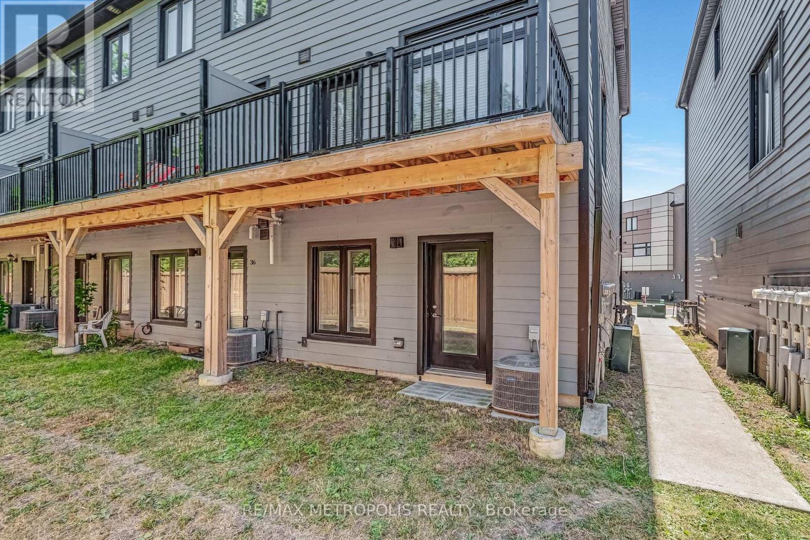 35 - 540 Essa Road, Barrie (Holly), Ontario  L9J 0H2 - Photo 31 - S12586308