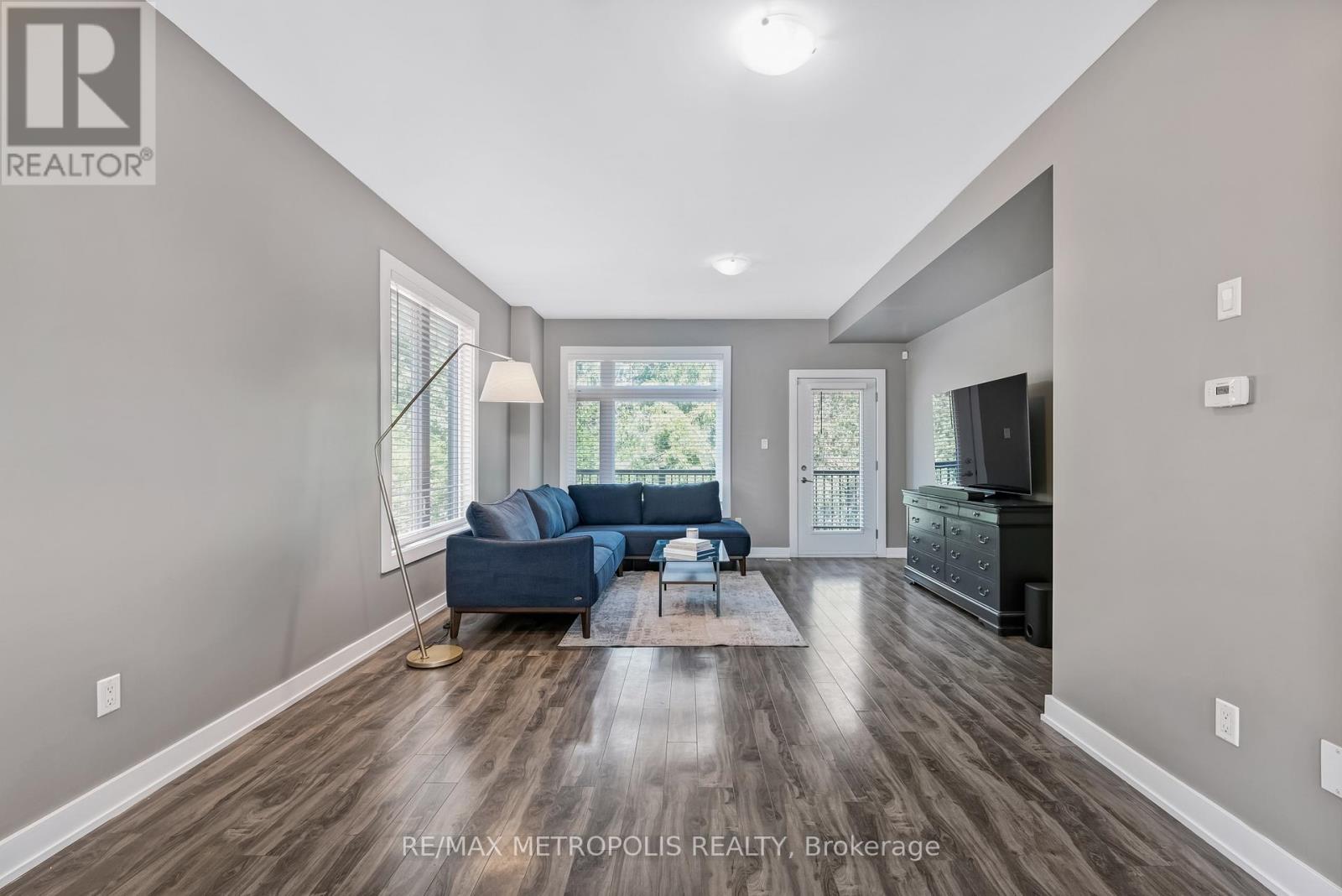 35 - 540 Essa Road, Barrie (Holly), Ontario  L9J 0H2 - Photo 4 - S12586308