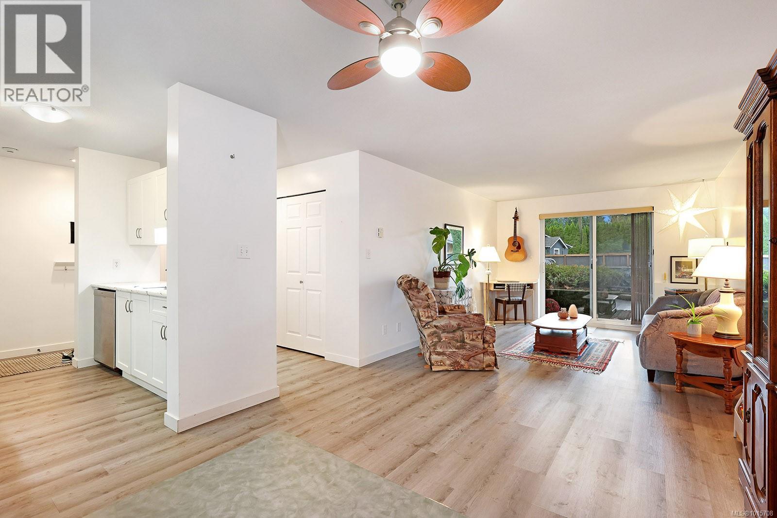 104 1355 Cumberland Rd, Courtenay, British Columbia  V9N 2G1 - Photo 1 - 1015708