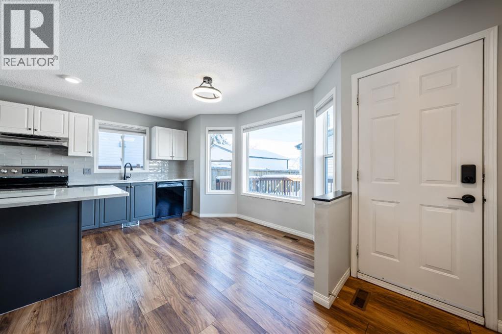 55 Mt Apex Green Se, Calgary, Alberta  T2Z 2V4 - Photo 16 - A2272398