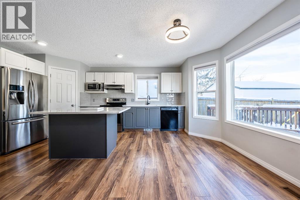 55 Mt Apex Green Se, Calgary, Alberta  T2Z 2V4 - Photo 12 - A2272398