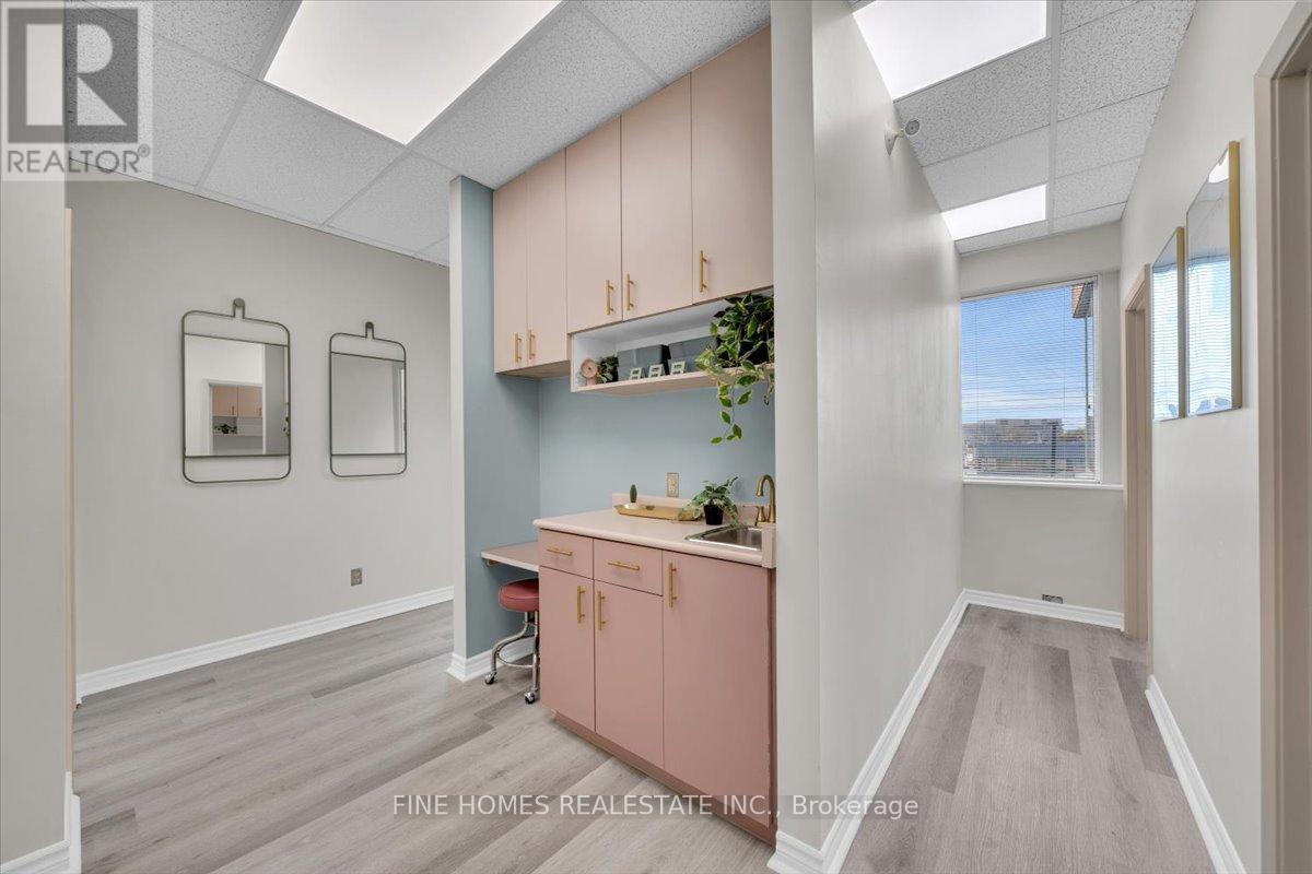 310 - 100 Humber College Boulevard, Toronto, Ontario  M9V 5G4 - Photo 10 - W12586284