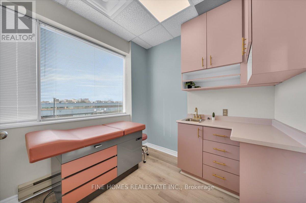 310 - 100 Humber College Boulevard, Toronto, Ontario  M9V 5G4 - Photo 12 - W12586284