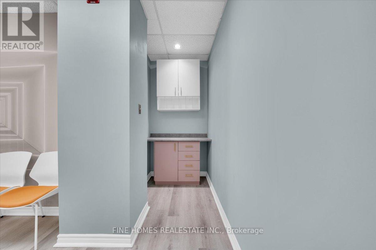 310 - 100 Humber College Boulevard, Toronto, Ontario  M9V 5G4 - Photo 4 - W12586284