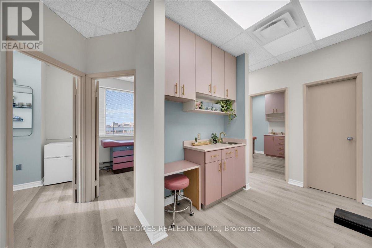 310 - 100 Humber College Boulevard, Toronto, Ontario  M9V 5G4 - Photo 9 - W12586284