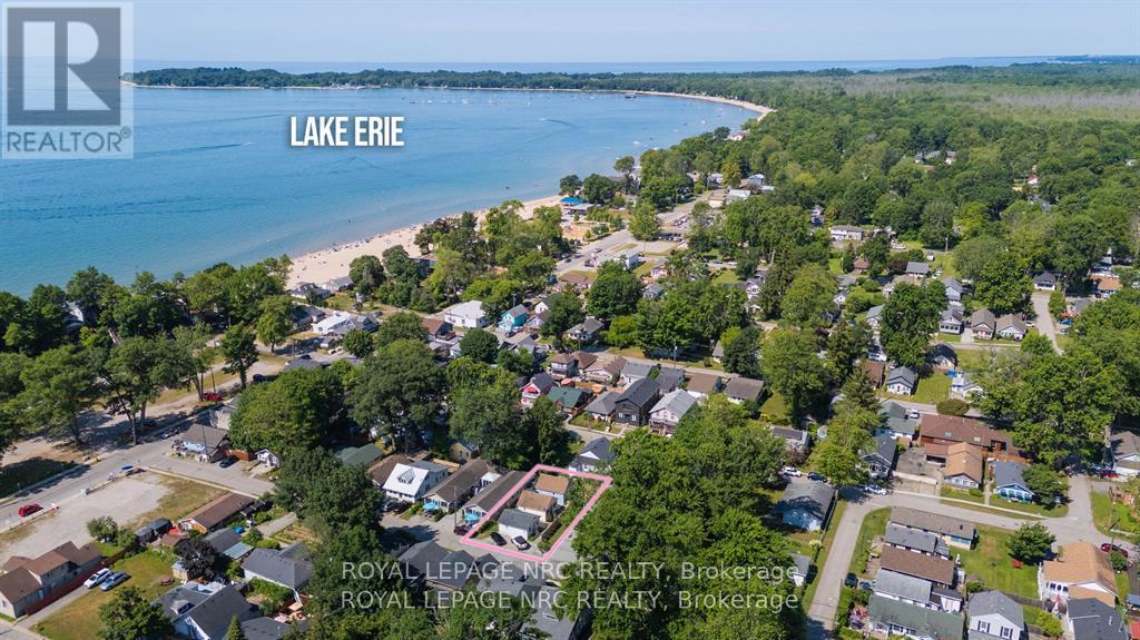 387 Elmwood Avenue, Fort Erie, Ontario  L0S 1B0 - Photo 2 - X12586452