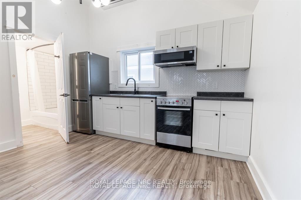 387 Elmwood Avenue, Fort Erie, Ontario  L0S 1B0 - Photo 20 - X12586452