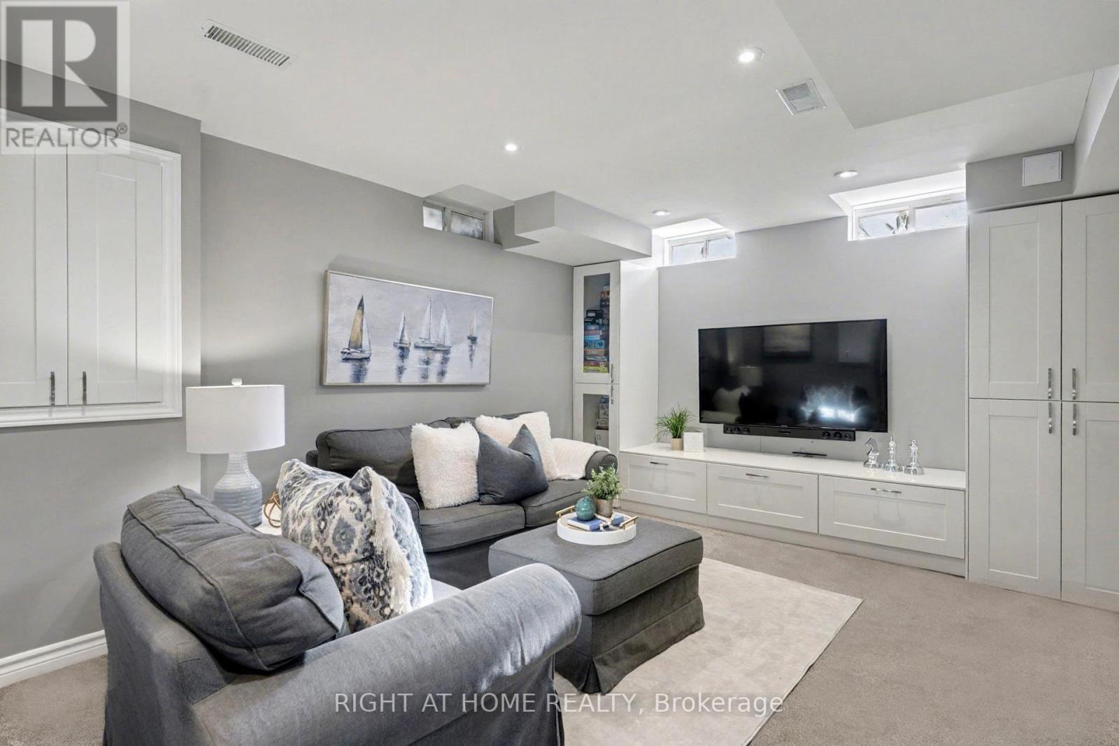 88 Buttercup Crescent, Hamilton, Ontario  L8B 0Y1 - Photo 22 - X12586294