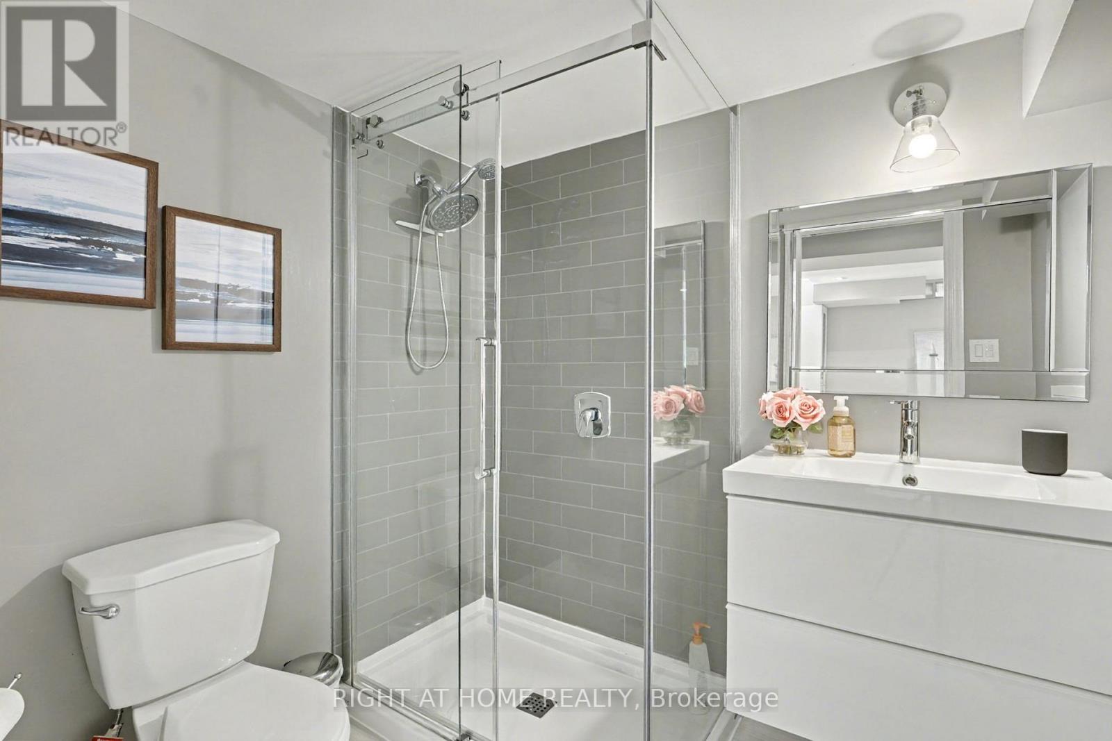 88 Buttercup Crescent, Hamilton, Ontario  L8B 0Y1 - Photo 26 - X12586294