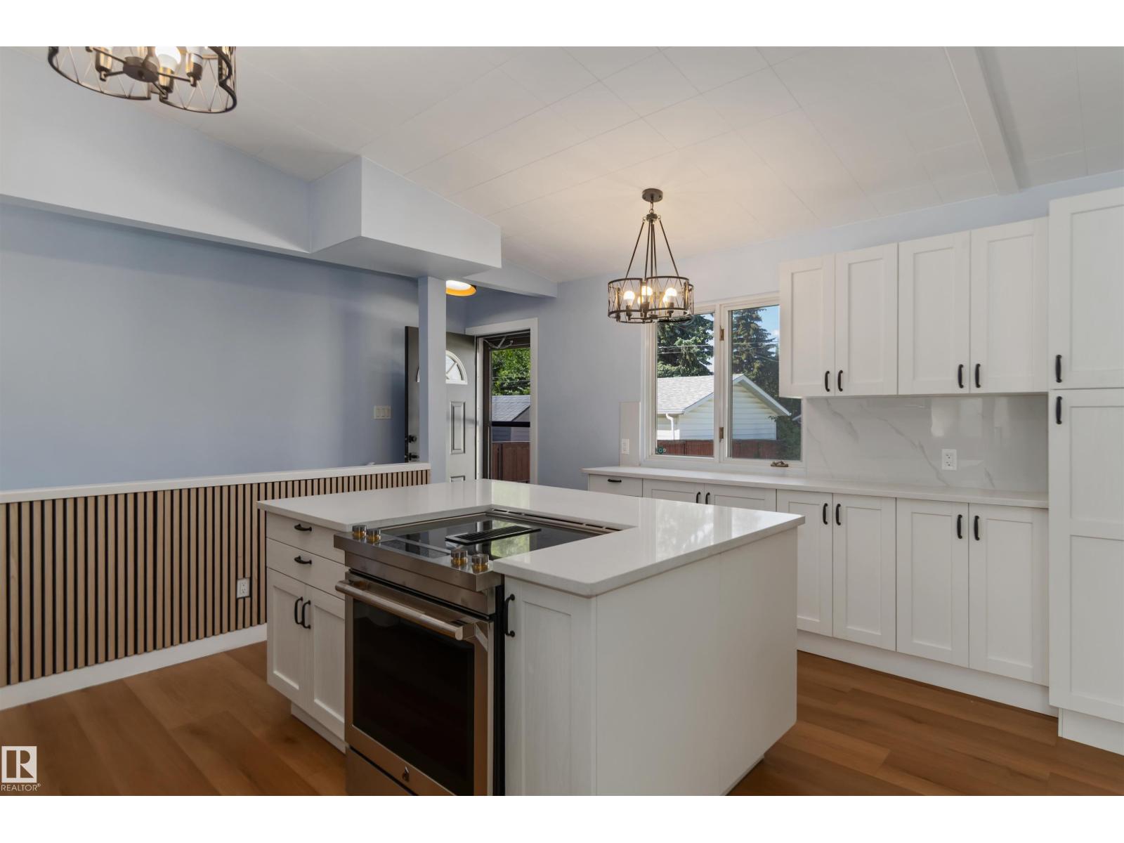 6808 95 Av Nw, Edmonton, Alberta  T6B 1A8 - Photo 15 - E4457298