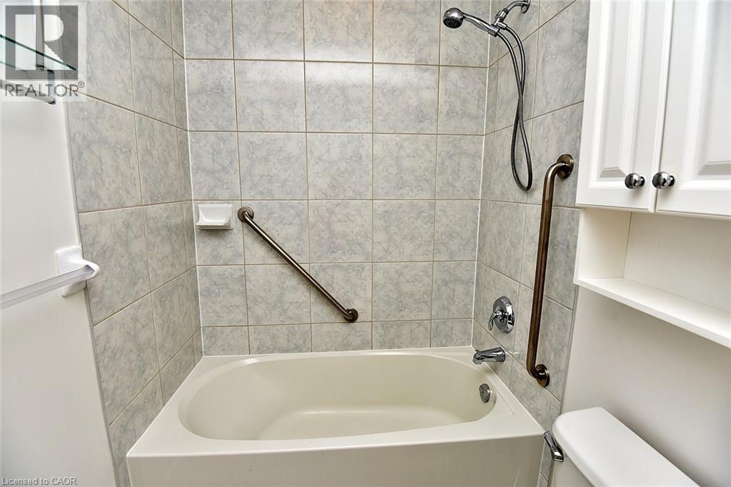 90 Charlton Avenue W Unit# 604, Hamilton, Ontario  L8P 0B4 - Photo 33 - 40776985