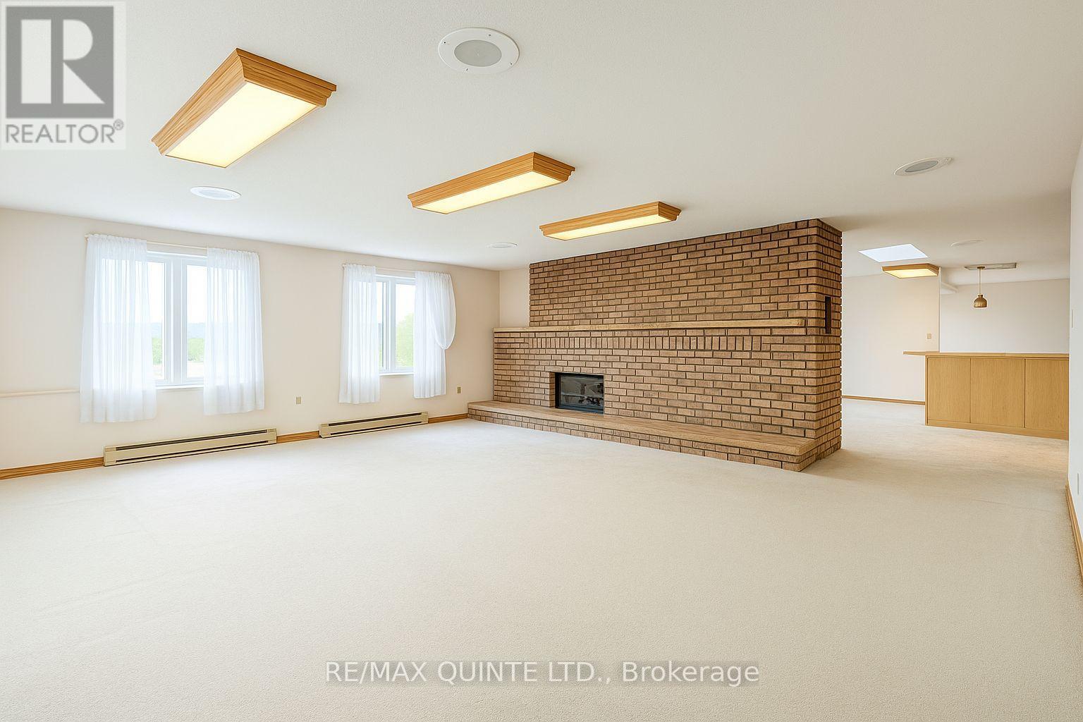 Ph#1 - 141 Dundas Street, Quinte West (Trenton Ward), Ontario  K8V 3P6 - Photo 6 - X12586336