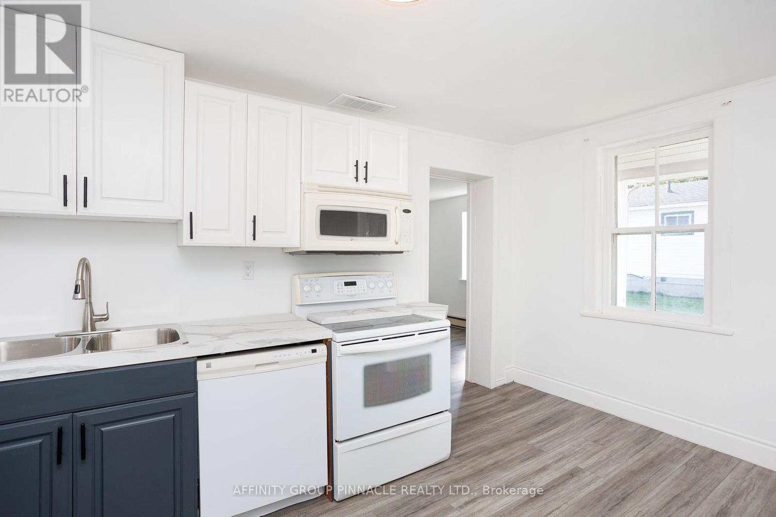 6 Duke Street, Kawartha Lakes, Ontario  K9V 2K4 - Photo 16 - X12586436