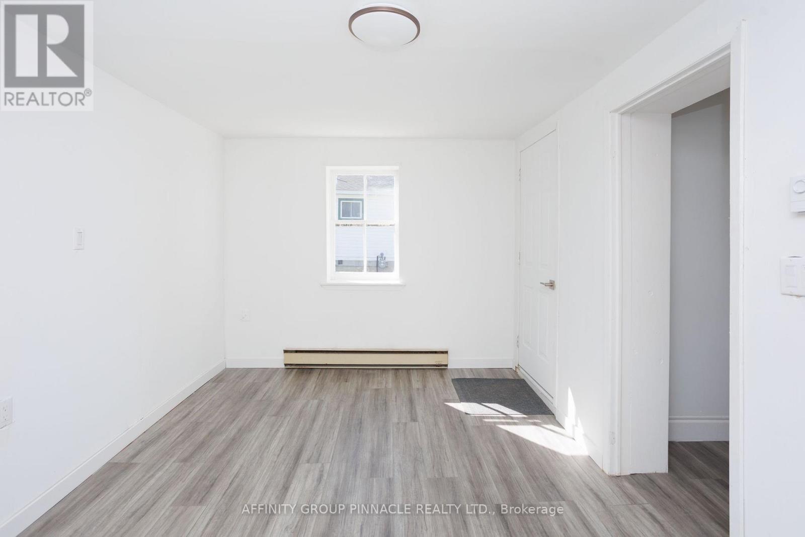 6 Duke Street, Kawartha Lakes, Ontario  K9V 2K4 - Photo 17 - X12586436