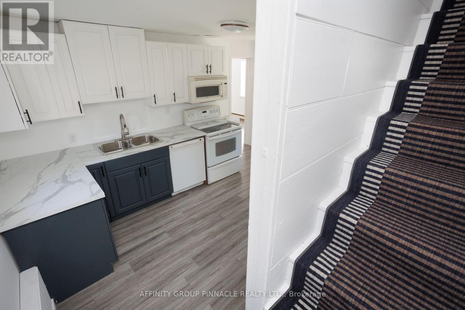 6 Duke Street, Kawartha Lakes, Ontario  K9V 2K4 - Photo 25 - X12586436