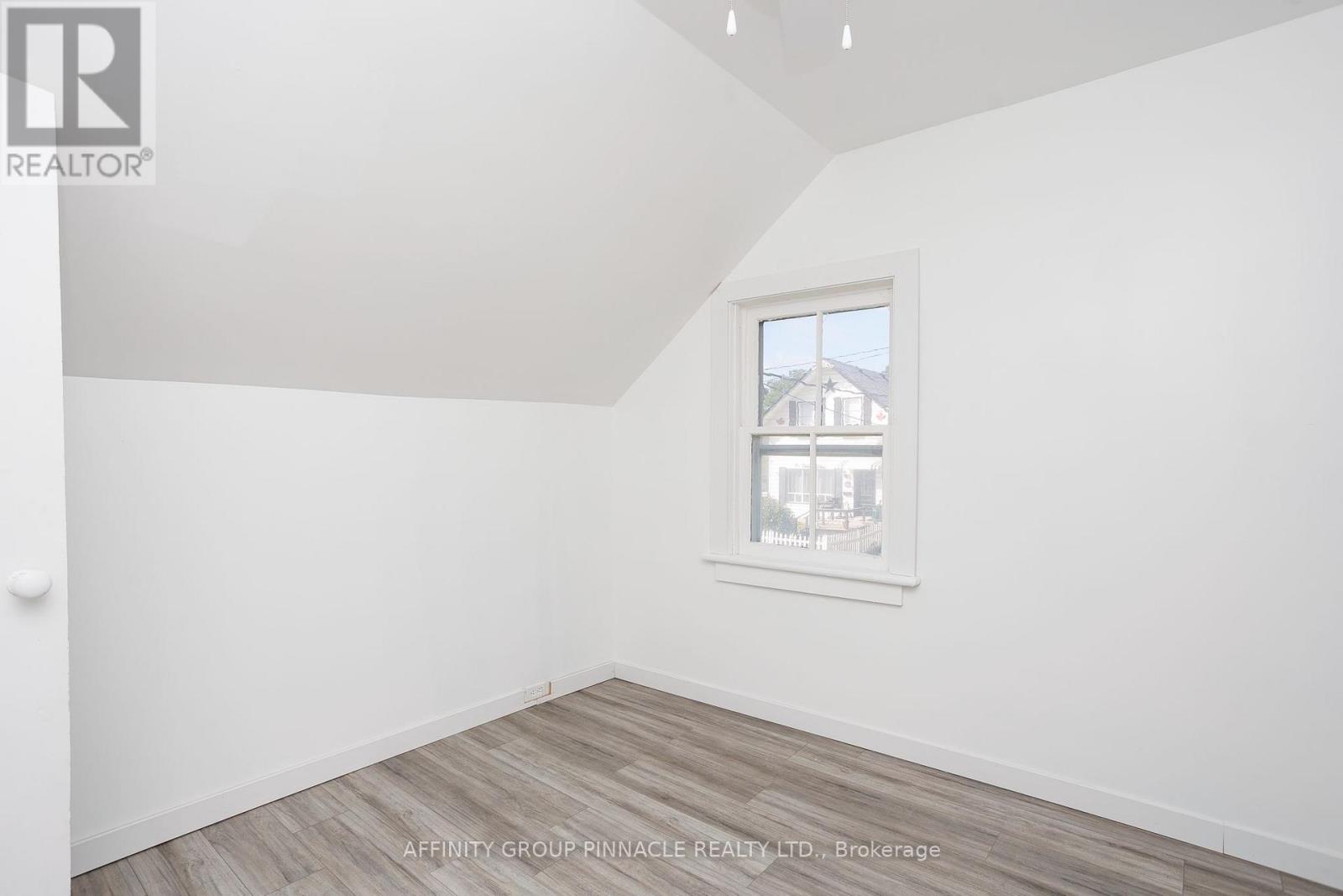 6 Duke Street, Kawartha Lakes, Ontario  K9V 2K4 - Photo 30 - X12586436