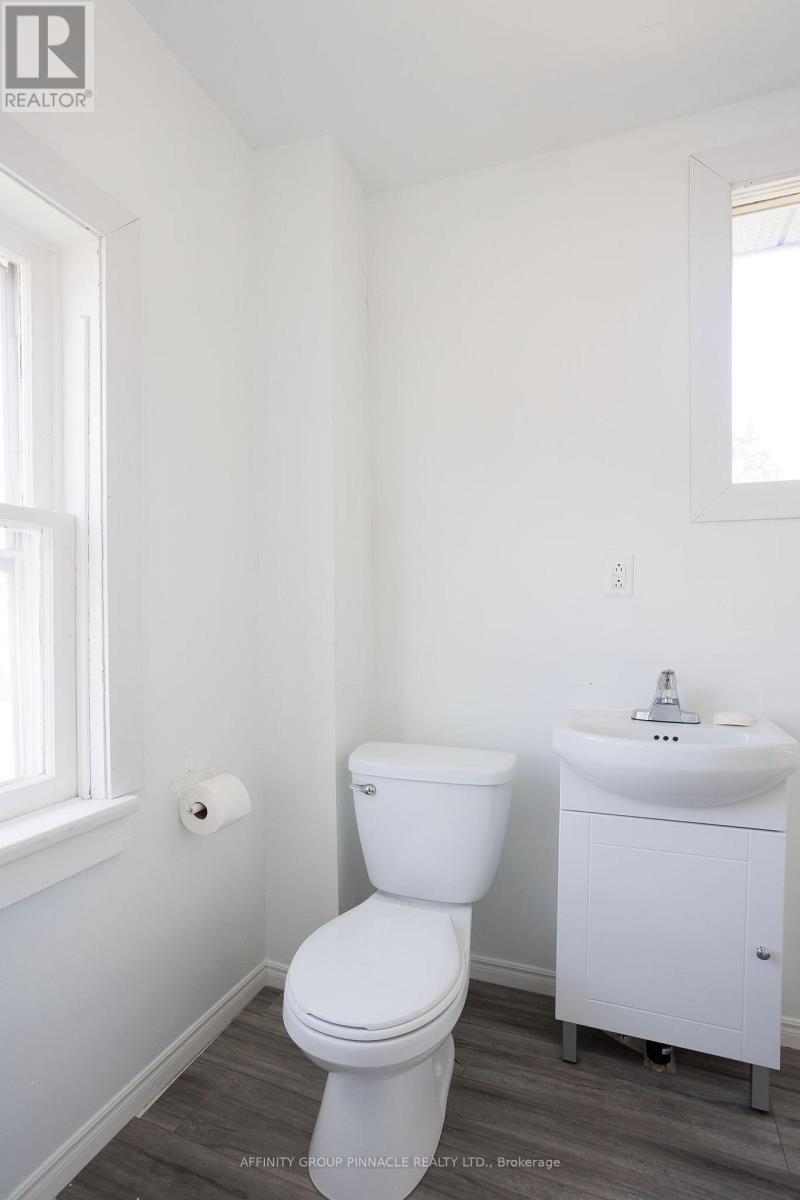 6 Duke Street, Kawartha Lakes, Ontario  K9V 2K4 - Photo 33 - X12586436