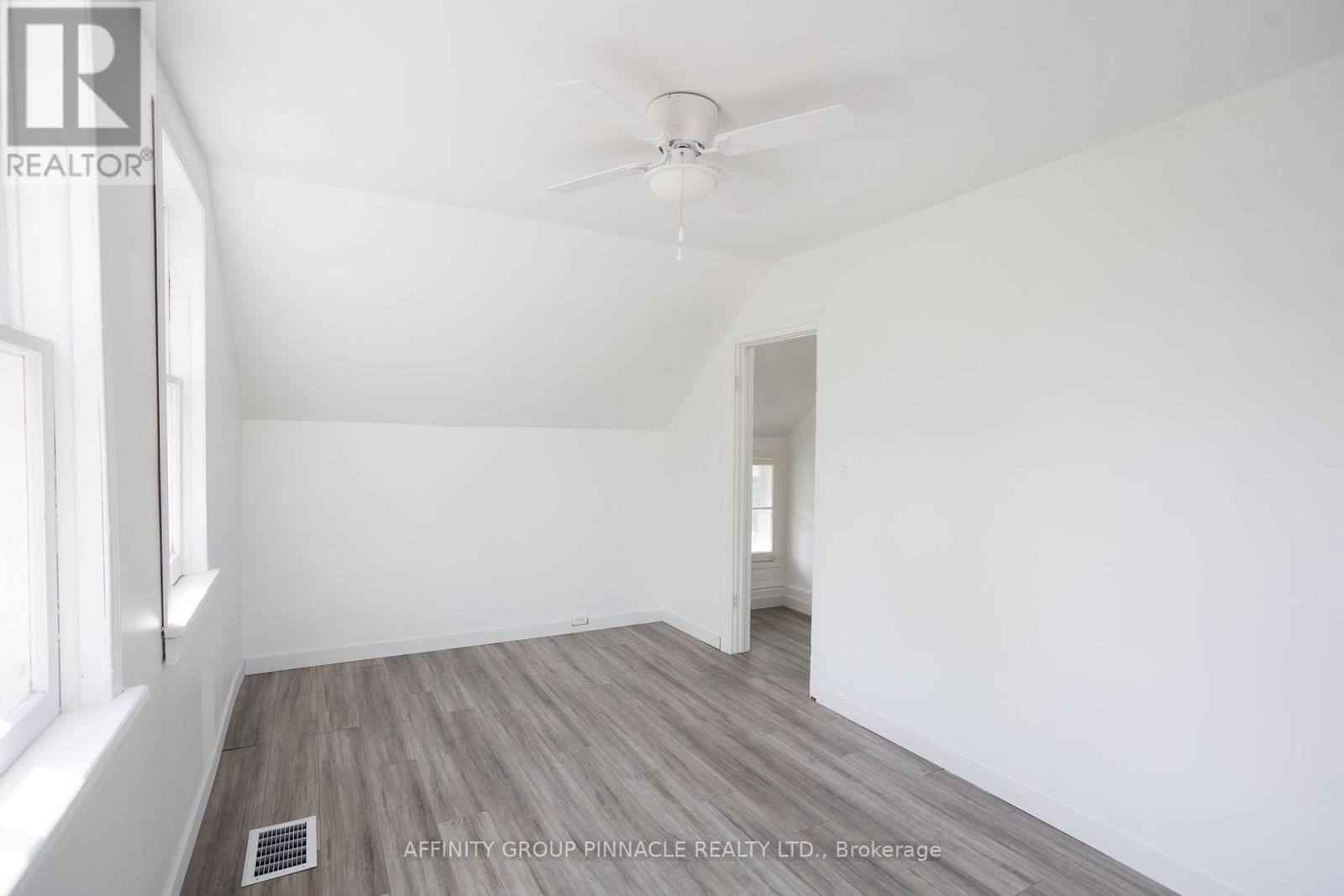 6 Duke Street, Kawartha Lakes, Ontario  K9V 2K4 - Photo 38 - X12586436