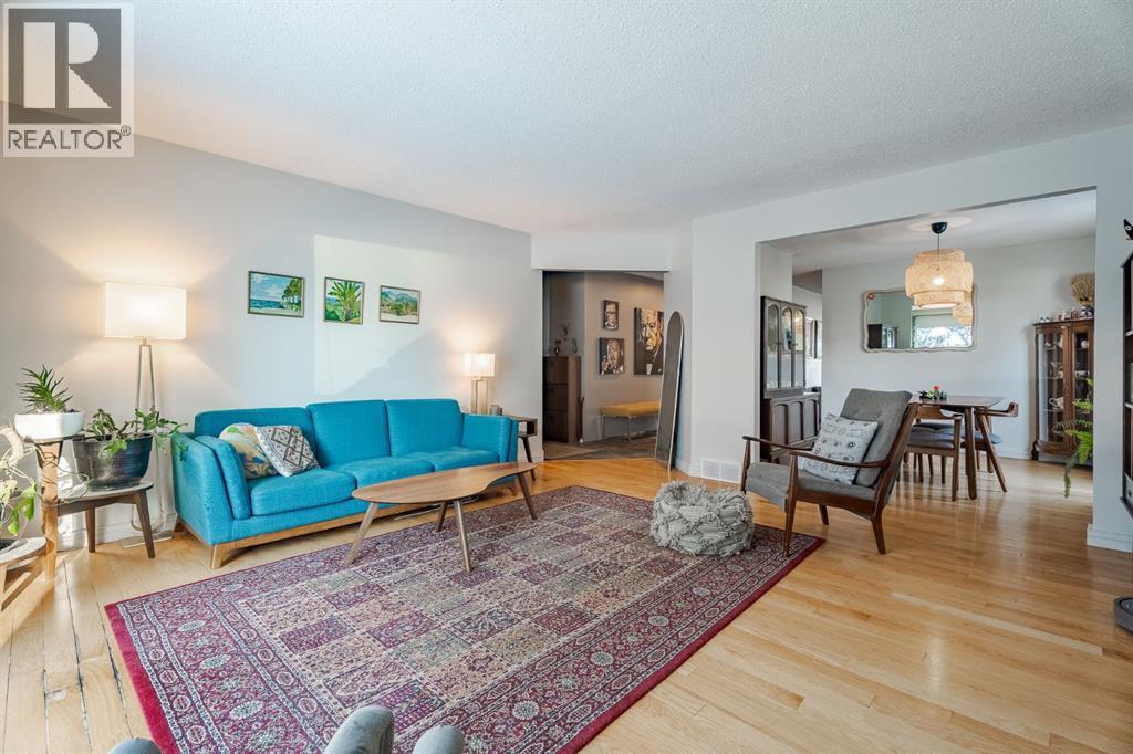 84 Thornaby Crescent Nw, Calgary, Alberta  T2K 5K6 - Photo 8 - A2272941