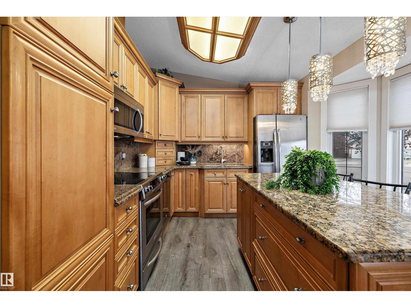 19020 86 Av Nw, Edmonton, Alberta  T5T 1Y4 - Photo 10 - E4467008