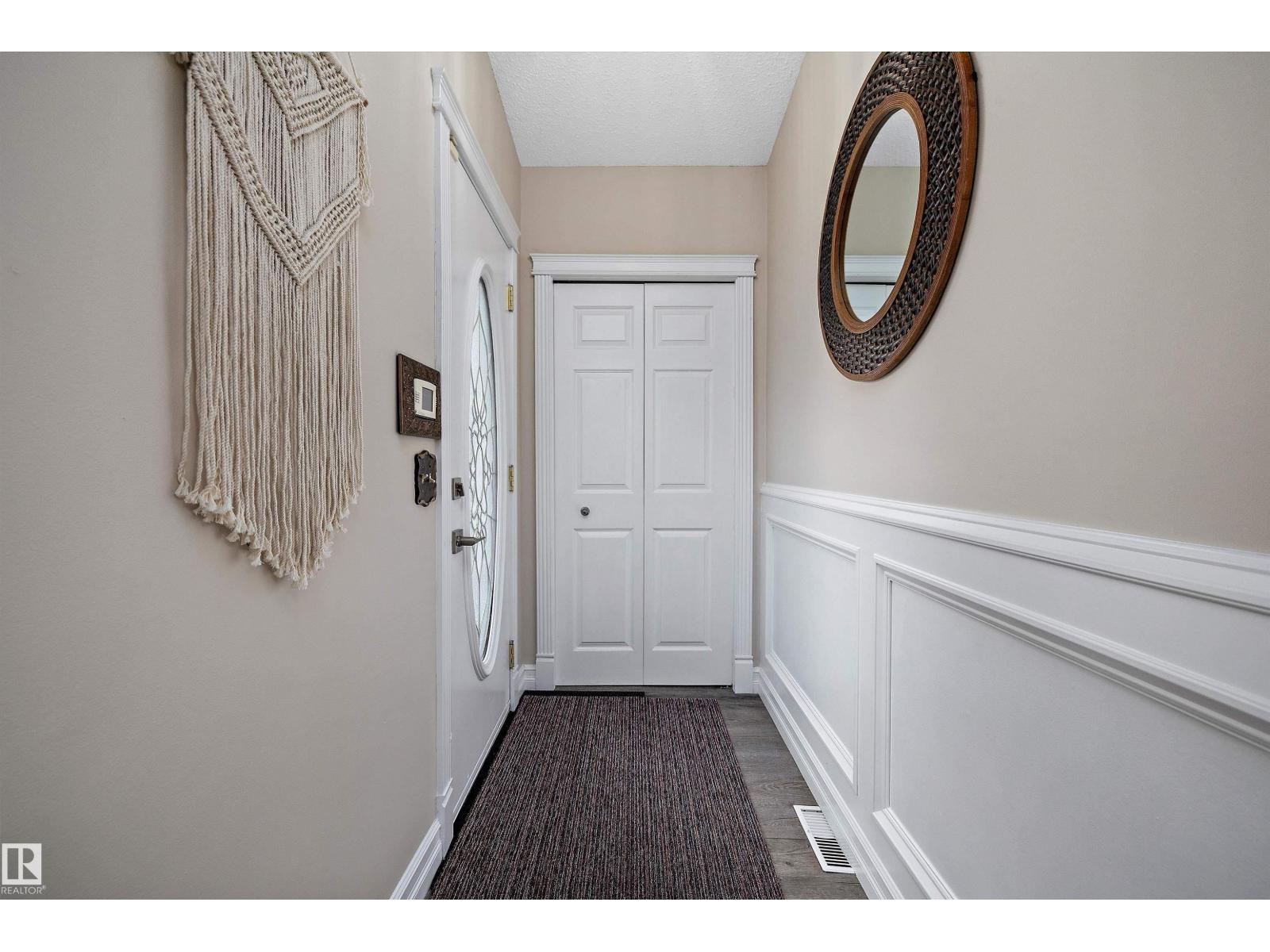 19020 86 Av Nw, Edmonton, Alberta  T5T 1Y4 - Photo 3 - E4467008